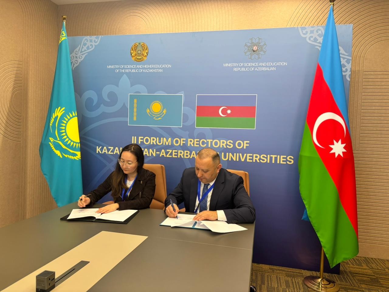 ADAU ilə Qazaxıstanın ali təhsil müəssisələri arasında memorandum imzalanıb - FOTOLAR